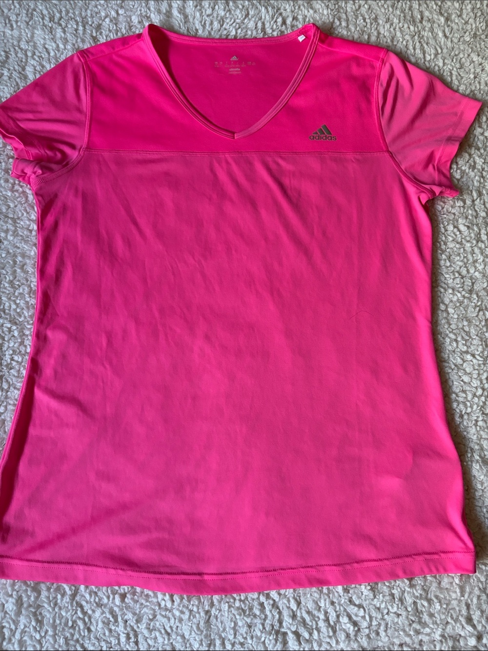 Women’s short sleeve athletic top